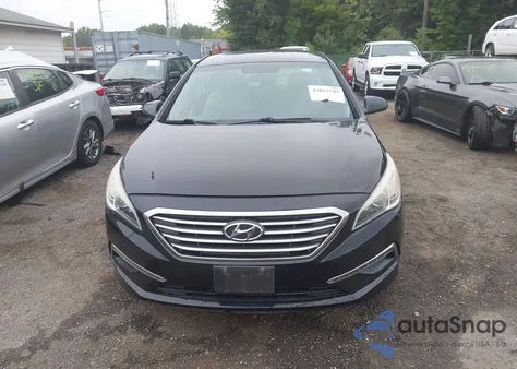 2015 Hyundai Sonata Se z USA, uszkodzony, nr VIN 5NPE24AF2FH250541